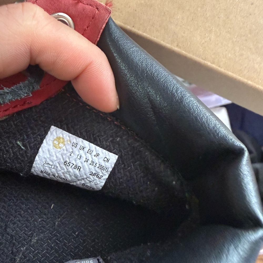 Timberland Cherry Lace-Up Boots - Picture 8 of 8